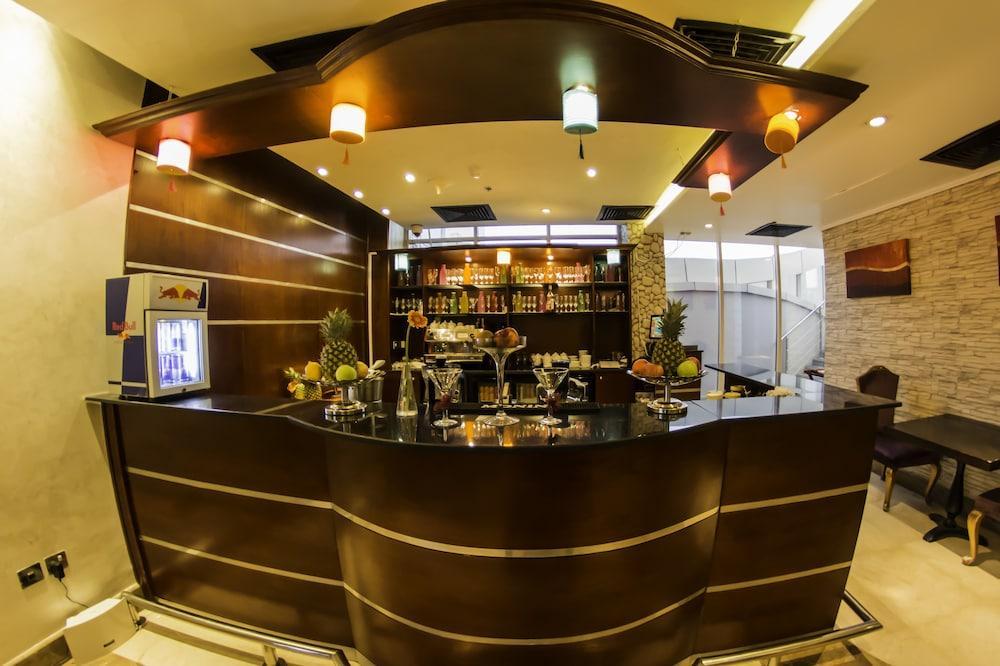 The Royal Riviera Hotel Doha Exterior photo