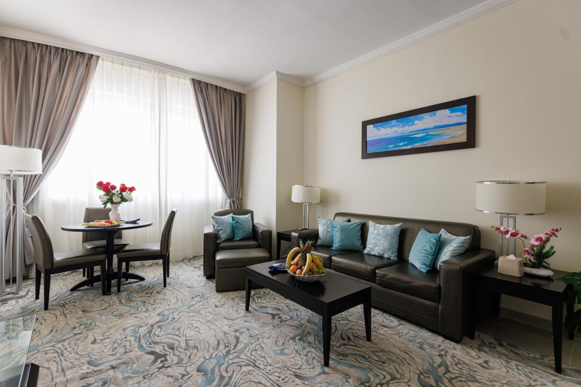 The Royal Riviera Hotel Doha Exterior photo