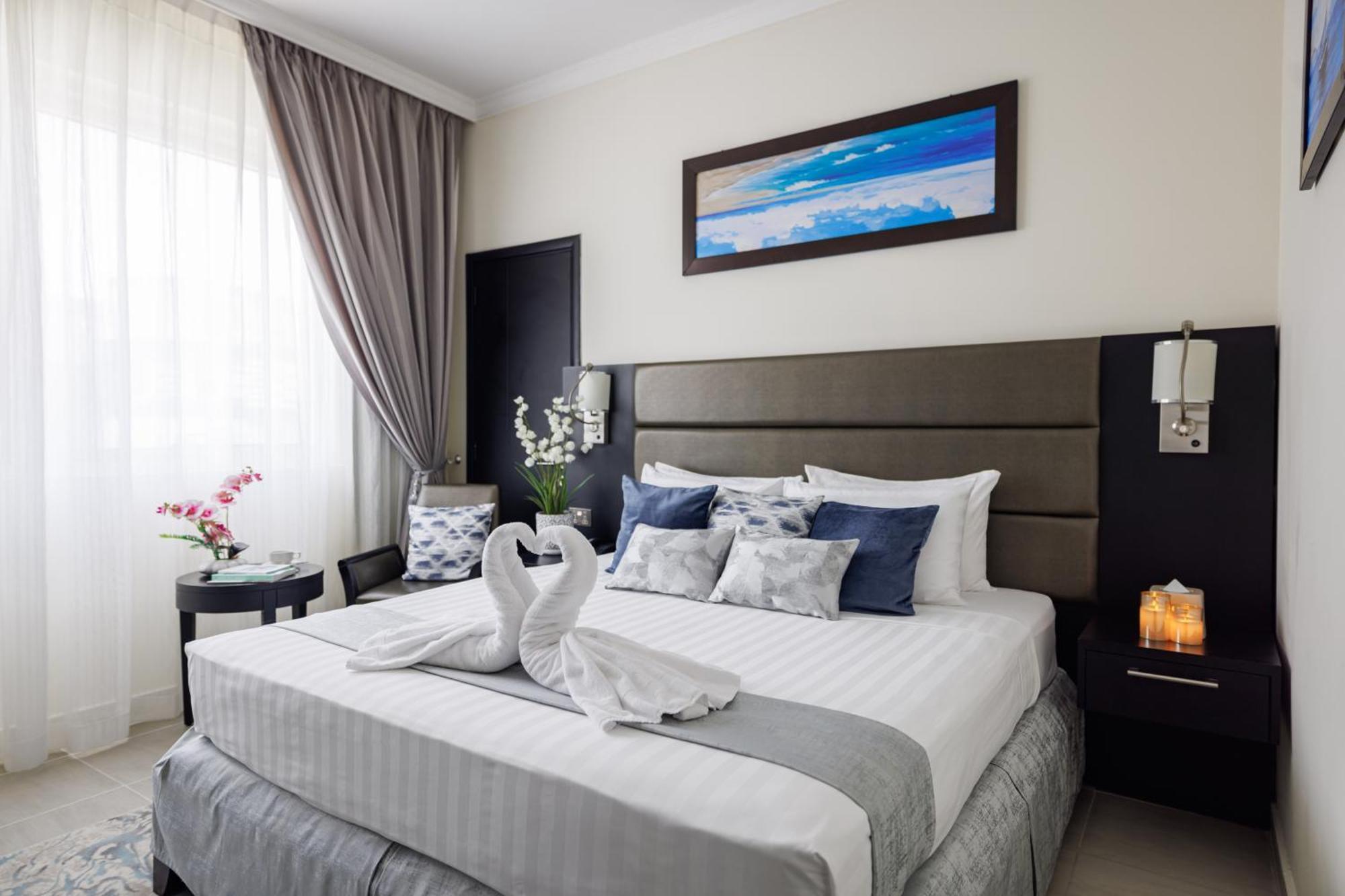 The Royal Riviera Hotel Doha Exterior photo